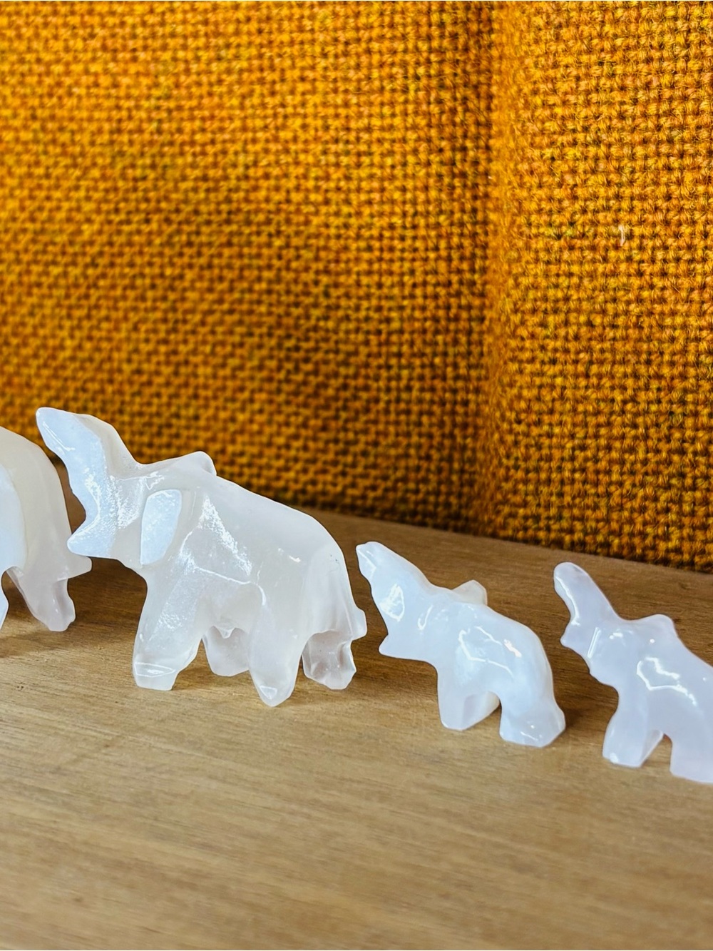 Miniature Onyx Elephant Family - Picture 5 of 7